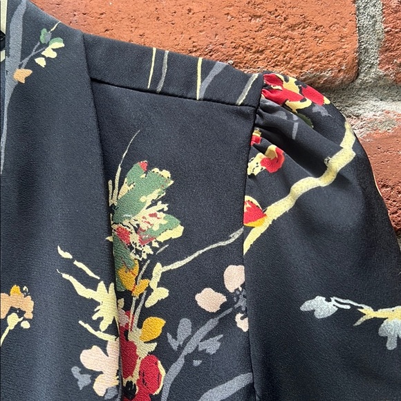 Floral jacket - Picture 2 of 4